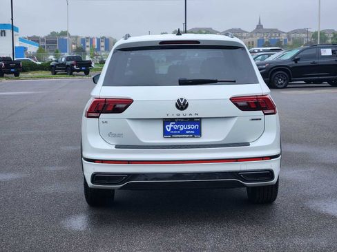 Used 2024 Volkswagen Tiguan SE R-Line AWD/4WD image 14