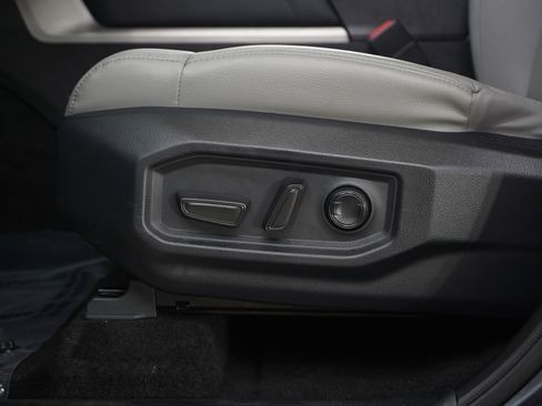 Used 2025 Toyota Tundra Limited image 20