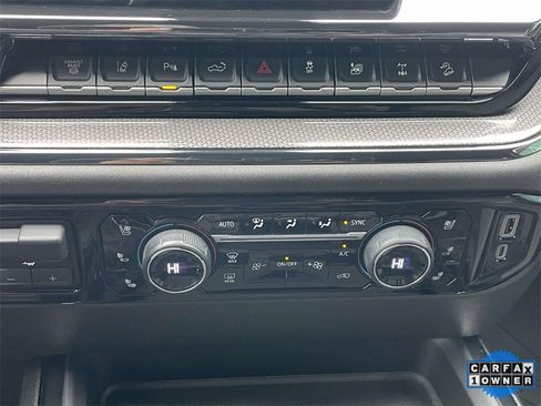 Used 2024 Chevrolet Silverado 2500 ZR2 image 26