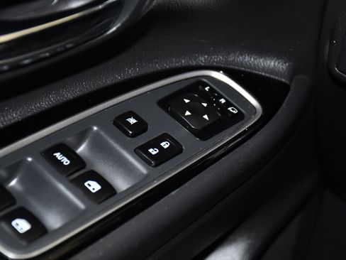 Used 2018 Mitsubishi Outlander GT AWD/4WD image 32