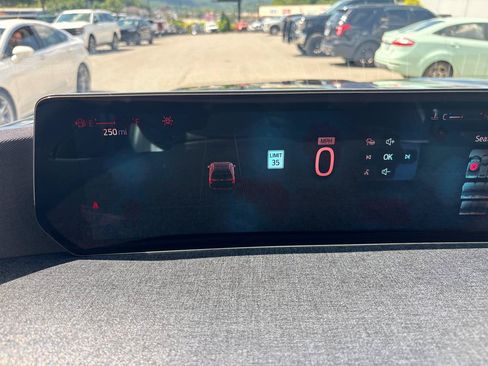 Used 2025 Ford Expedition Max Active AWD/4WD image 19