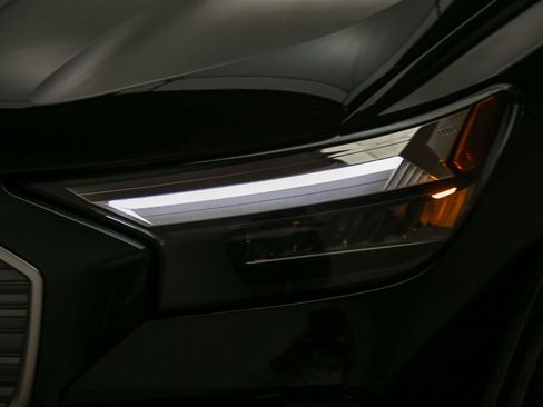 Certified 2023 Audi Q4 e-tron Premium Plus w/ Premium Plus RWD image 8