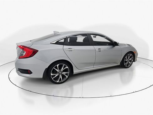 Used 2020 Honda Civic Touring image 5