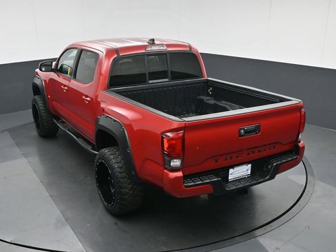 Used 2020 Toyota Tacoma SR image 53