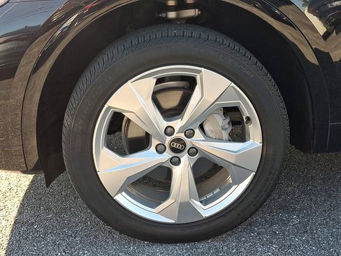 Used 2022 Audi Q5 2.0T Premium Plus image 8