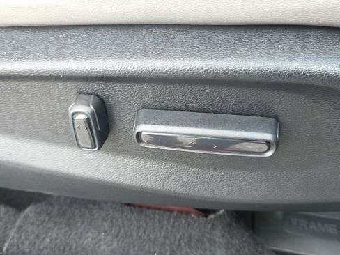 Used 2018 Honda CR-V EX-L image 11