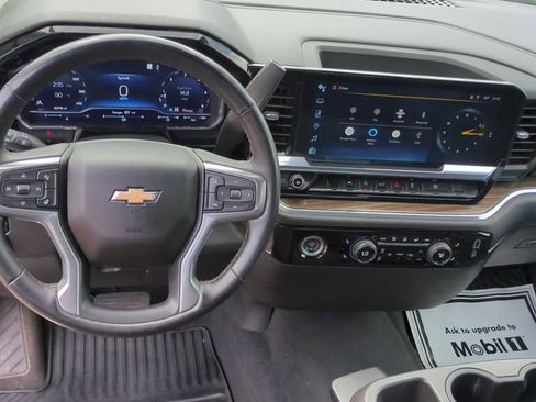 Used 2023 Chevrolet Silverado 1500 LT AWD/4WD image 16