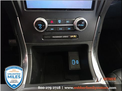 Used 2022 Ford Edge Titanium w/ Equipment Group 301A AWD/4WD image 20