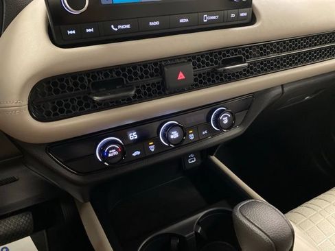 Used 2024 Honda HR-V LX image 12