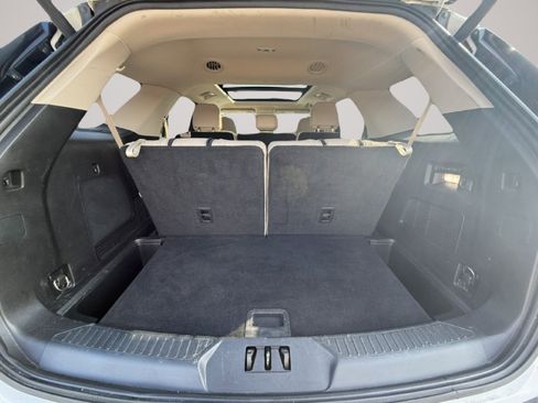 Used 2021 Ford Explorer Limited w/ Hybrid Equipment Group 310A image 32