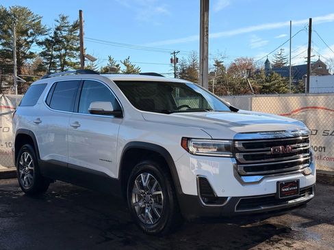 Used 2022 GMC Acadia SLT w/ LPO, Floor Liner Package AWD/4WD image 54