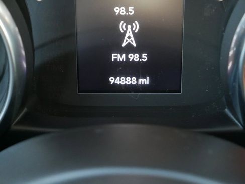 Used 2018 Jeep Wrangler Unlimited Sport image 30