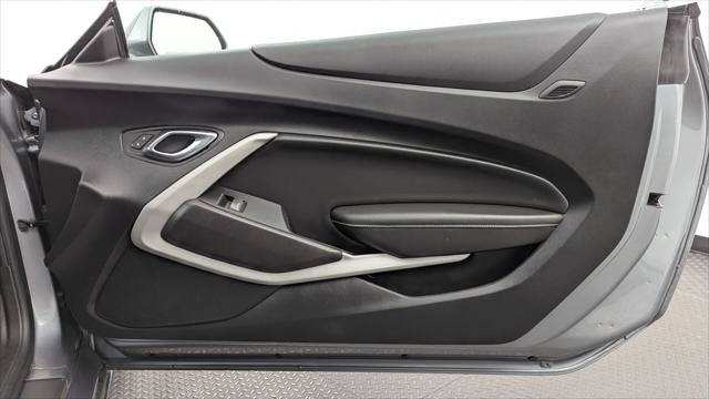 Used 2019 Chevrolet Camaro LT RWD image 18
