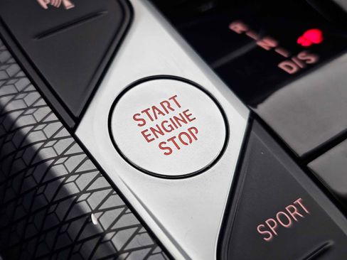 Used 2023 BMW M340i image 29