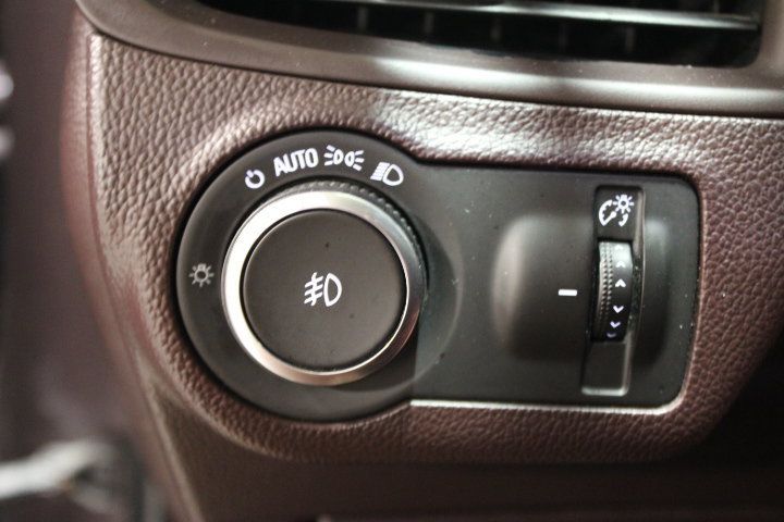 Used 2017 Buick Envision Essence FWD image 40