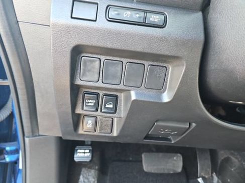 Certified 2024 Nissan Frontier SV AWD/4WD image 21