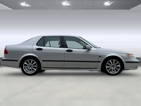 Used 2002 Saab 9-5 Aero FWD image 7