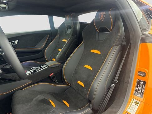 Used 2023 Lamborghini Huracan Tecnica image 22