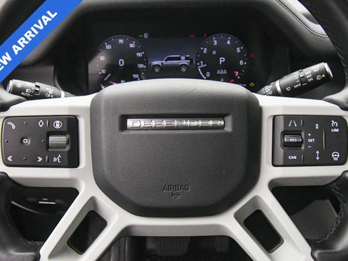 Used 2024 Land Rover Defender 110 S image 35