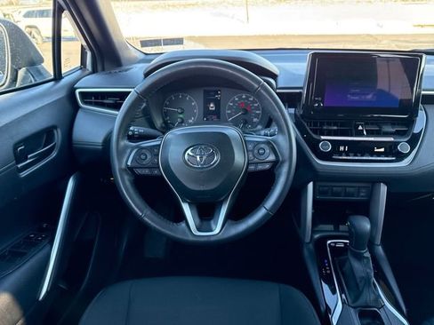 Certified 2024 Toyota Corolla Cross SE image 13