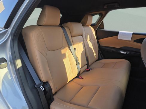 Used 2025 Lexus RX 350 FWD w/ Technology Package image 29