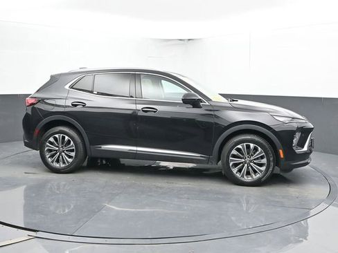 Used 2024 Buick Envision Preferred AWD/4WD image 3