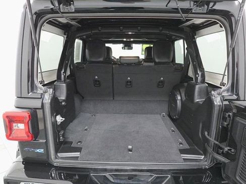 Used 2022 Jeep Wrangler Unlimited Sahara image 26