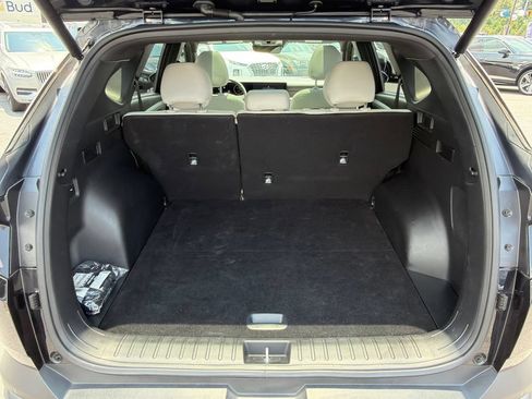 Used 2025 Hyundai Tucson Limited FWD image 18