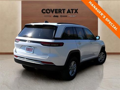 New 2025 Jeep Grand Cherokee Laredo w/ Trailer Tow Package image 5