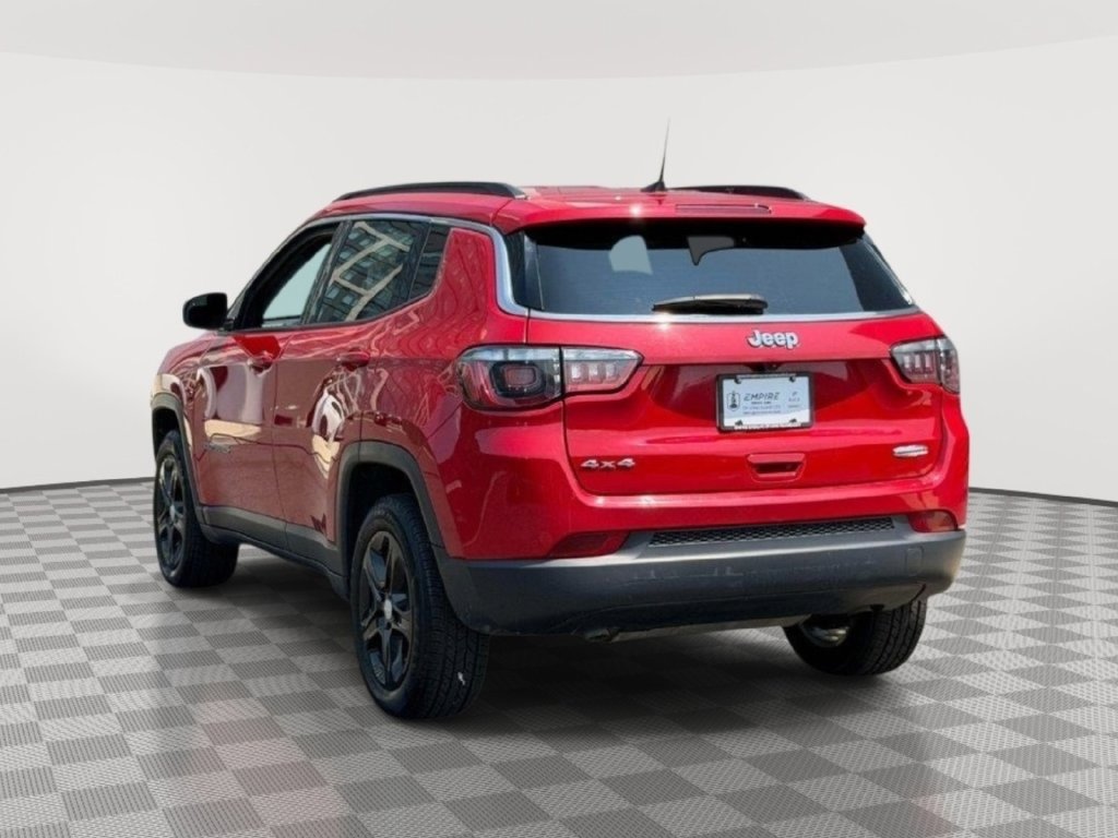 Certified 2024 Jeep Compass Latitude AWD/4WD image 7
