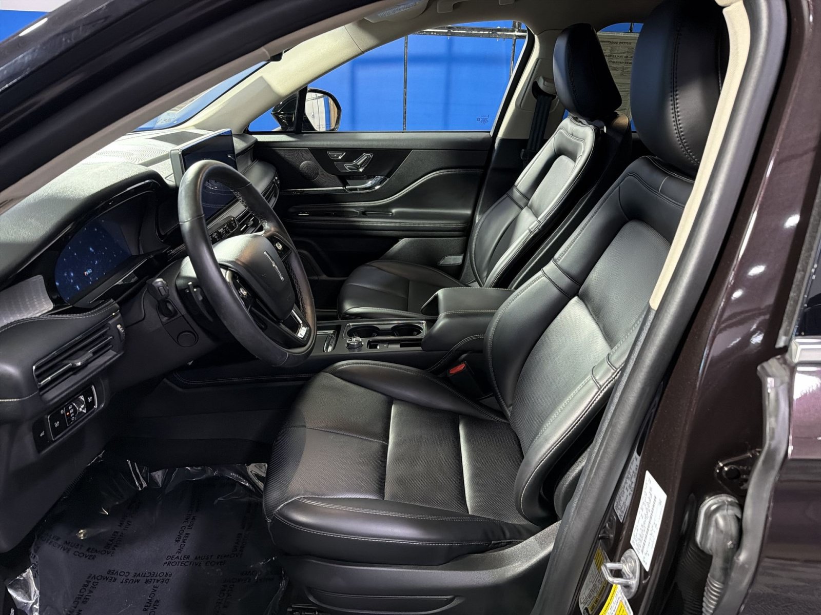 Used 2023 Lincoln Corsair AWD w/ Equipment Group 101A image 19