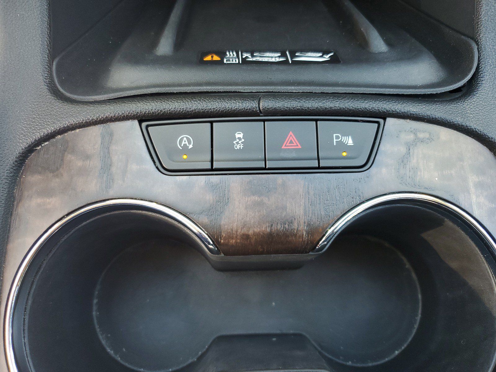 Used 2021 GMC Acadia Denali FWD image 25