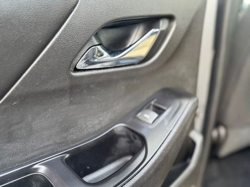 Used 2018 Chevrolet Traverse LS FWD image 31