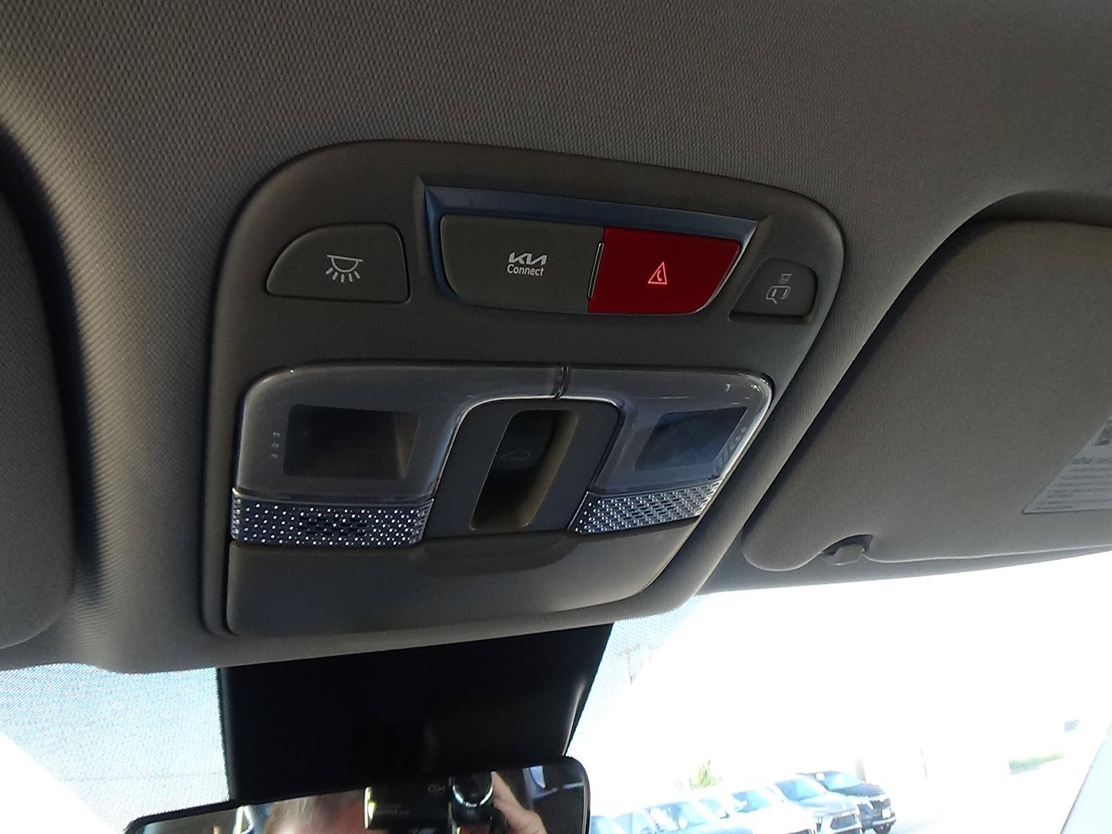 Used 2025 Kia Telluride S FWD image 28