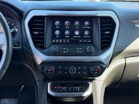 Certified 2022 GMC Acadia SLE w/ Driver Convenience Package image 11