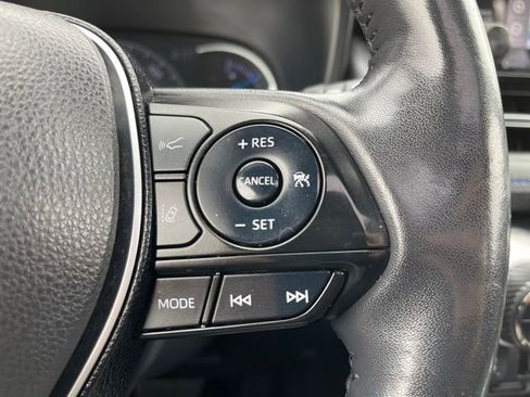 Used 2020 Toyota RAV4 XSE AWD/4WD image 16