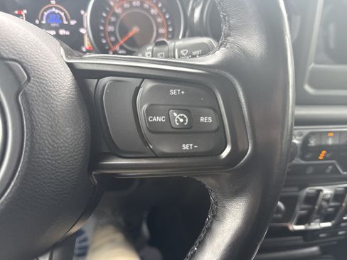 Used 2020 Jeep Wrangler Unlimited Sport AWD/4WD image 23