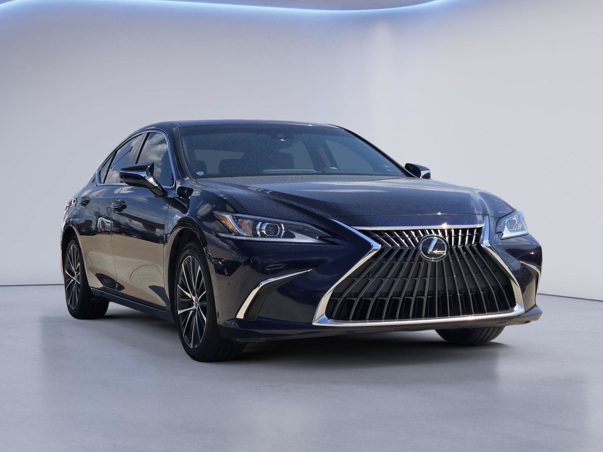 Used 2022 Lexus ES 350 w/ Premium Package FWD image 3