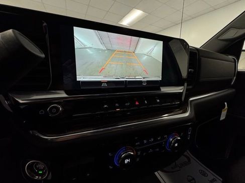 New 2026 GMC Sierra 1500 Elevation image 17