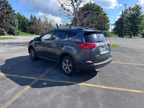 Used 2015 Toyota RAV4 XLE AWD/4WD image 5