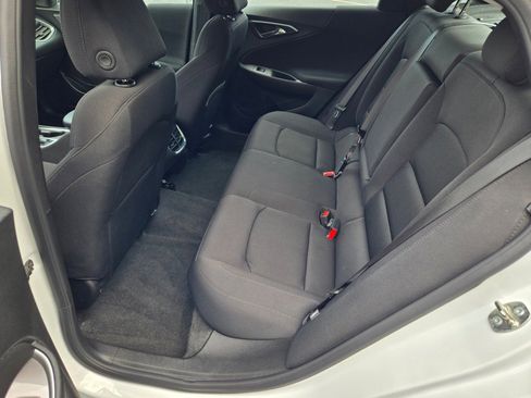 Used 2024 Chevrolet Malibu LT image 14