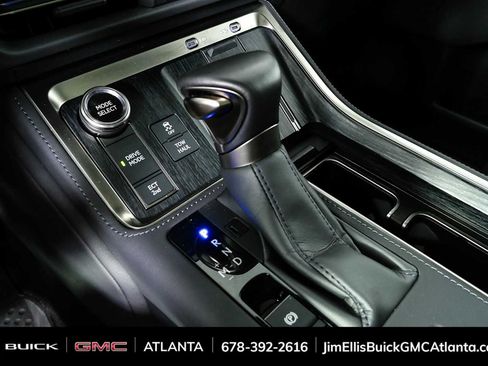 Used 2025 Lexus GX 550 w/ Accessory Package (2T) AWD/4WD image 17