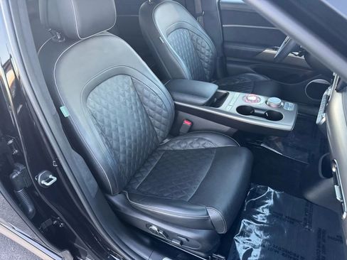 Used 2023 Genesis GV60 Performance image 27