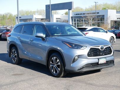 Used 2022 Toyota Highlander XLE