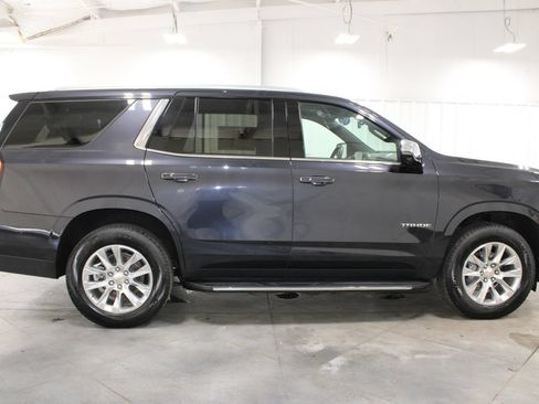 Used 2025 Chevrolet Tahoe Premier RWD image 11