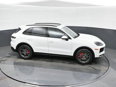 New 2026 Porsche Cayenne S AWD/4WD image 31