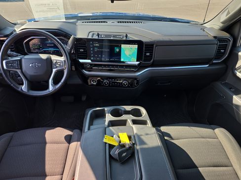 Used 2022 Chevrolet Silverado 1500 RST image 11