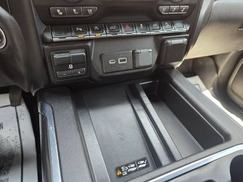 Used 2020 GMC Sierra 1500 AT4 w/ AT4 Premium Package AWD/4WD image 22