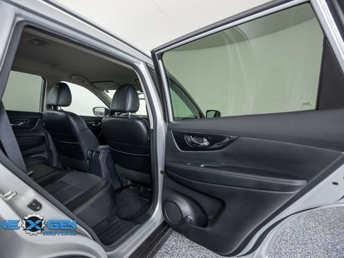 Used 2020 Nissan Rogue SL AWD/4WD image 33