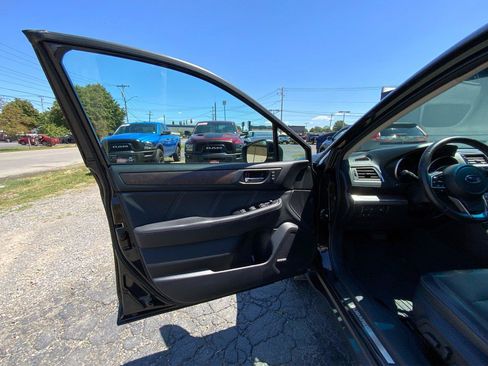 Used 2018 Subaru Outback 2.5i Limited AWD/4WD image 19